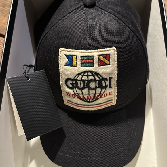 Gucci Worldwide Cap - Picture 1 of 2